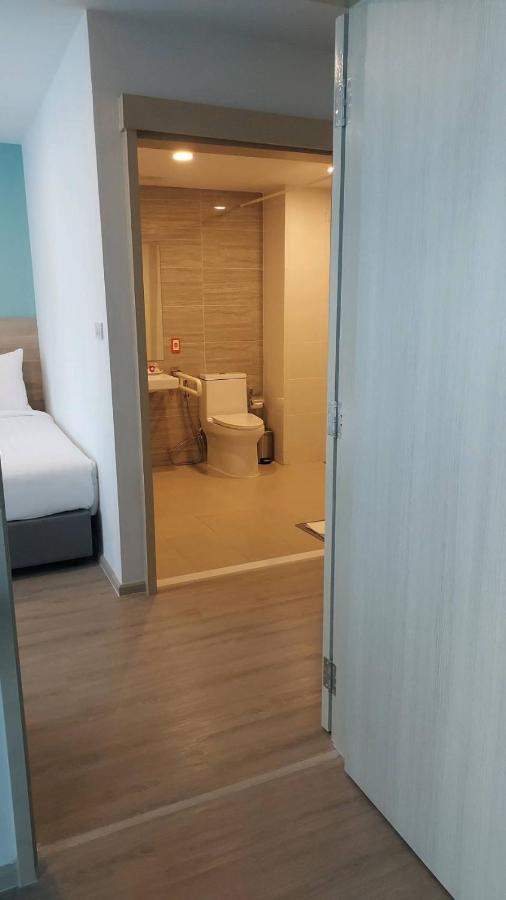 Wellness Stay & Hotel Sukhumvit 107 Bangkok Ngoại thất bức ảnh