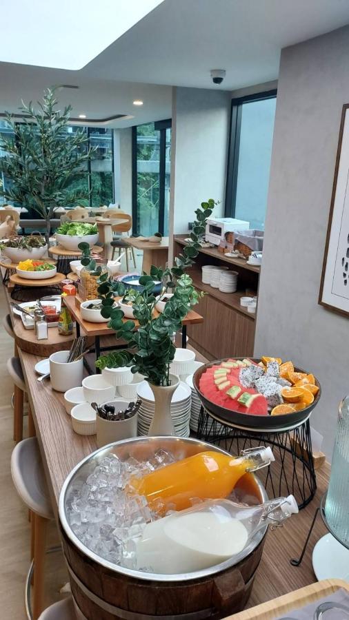 Wellness Stay & Hotel Sukhumvit 107 Bangkok Ngoại thất bức ảnh