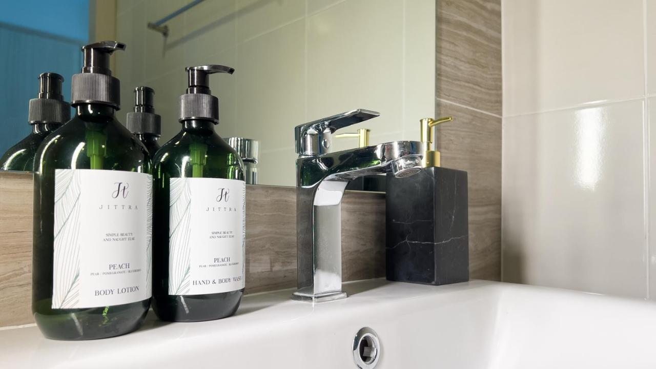 Wellness Stay & Hotel Sukhumvit 107 Bangkok Ngoại thất bức ảnh