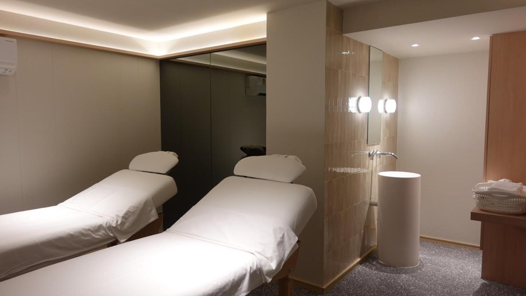 Wellness Stay & Hotel Sukhumvit 107 Bangkok Ngoại thất bức ảnh